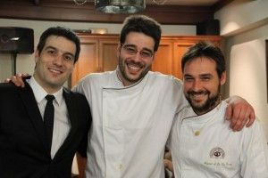 Alberto, su hermano y Chef Koki García y el Chef Miguel Ángel de la Cruz. Blog Esteban Capdevila