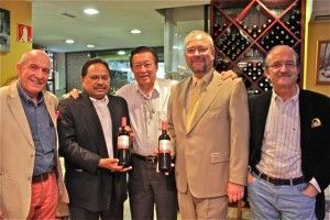Javier Gila, embajador de Malasia, Jimmy, Embajador de Croacia y Jesús Flores. Blog Esteban Capdevila