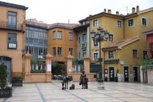 Plaza Trascorrales. Oviedo. Blog Esteban Capdevila
