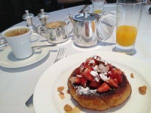 DESAYUNO EN CECCONI´S DE LONDRES. BLOG ESTEBAN CAPDEVILA