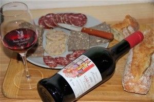 EMBUTIDOS FRANCESES CON LE PRIMEUR ROJO. Blog Esteban Capdevila