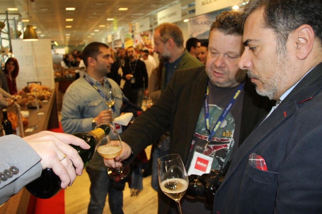 ALBERTO GRANADOS Y ALBERTO CHICOTE CON CHAMPAGNE SANGER - 1