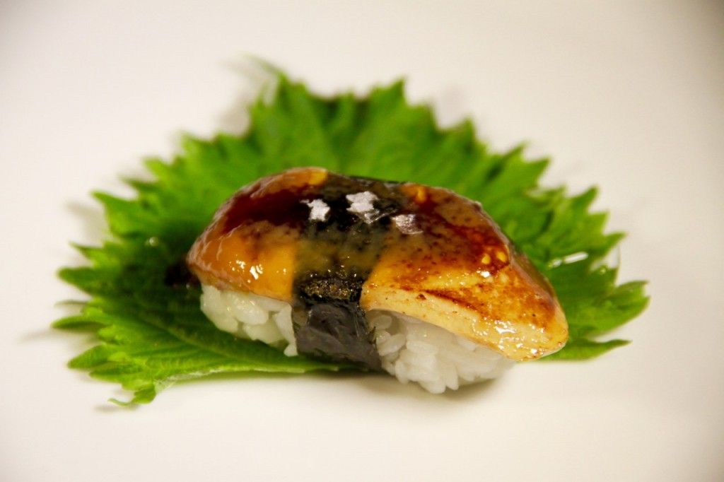 NIGIRI DE FOIE CON MISO JULIAN MARMOL YUGO THE BUNKER - 1 (1)