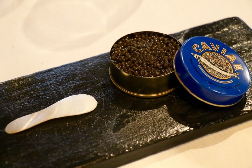 el-portal-la-table-krug-caviar-con-mantequilla-1